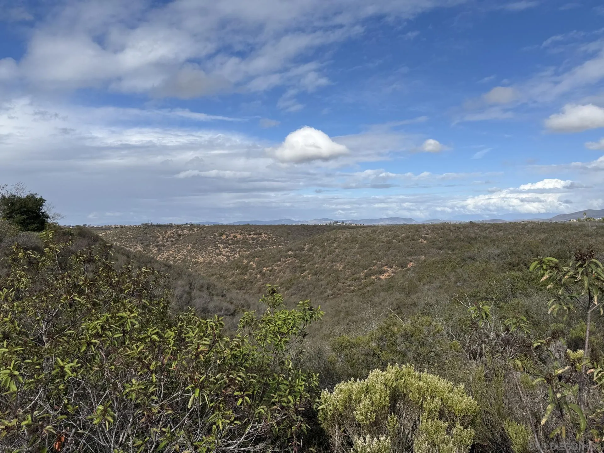 11130 Taloncrest Way, Unit 13 San Diego, CA 92126 - Photo 3 of 11
