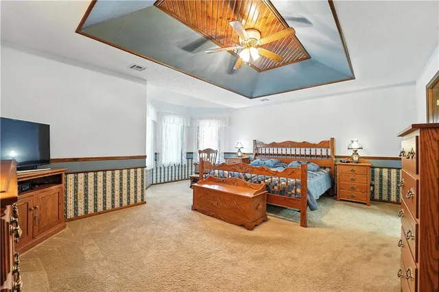 $950,000 | 23900 East 88th Street, Lee's Summit, MO 64064