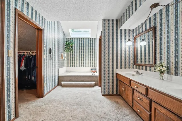 $950,000 | 23900 East 88th Street, Lee's Summit, MO 64064