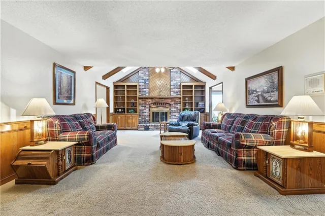 $950,000 | 23900 East 88th Street, Lee's Summit, MO 64064