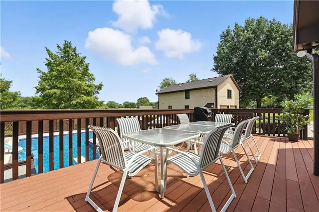 $950,000 | 23900 East 88th Street, Lee's Summit, MO 64064