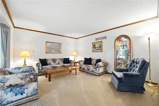 $950,000 | 23900 East 88th Street, Lee's Summit, MO 64064