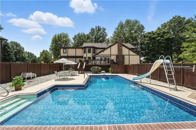 $950,000 | 23900 East 88th Street, Lee's Summit, MO 64064