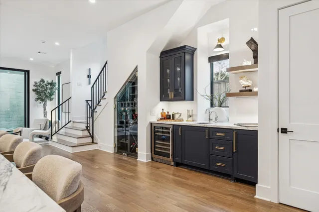 $1,399,000 | 1410 Indiana Street, Houston, TX 77006