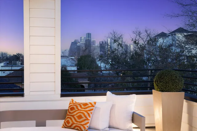 $1,399,000 | 1410 Indiana Street, Houston, TX 77006