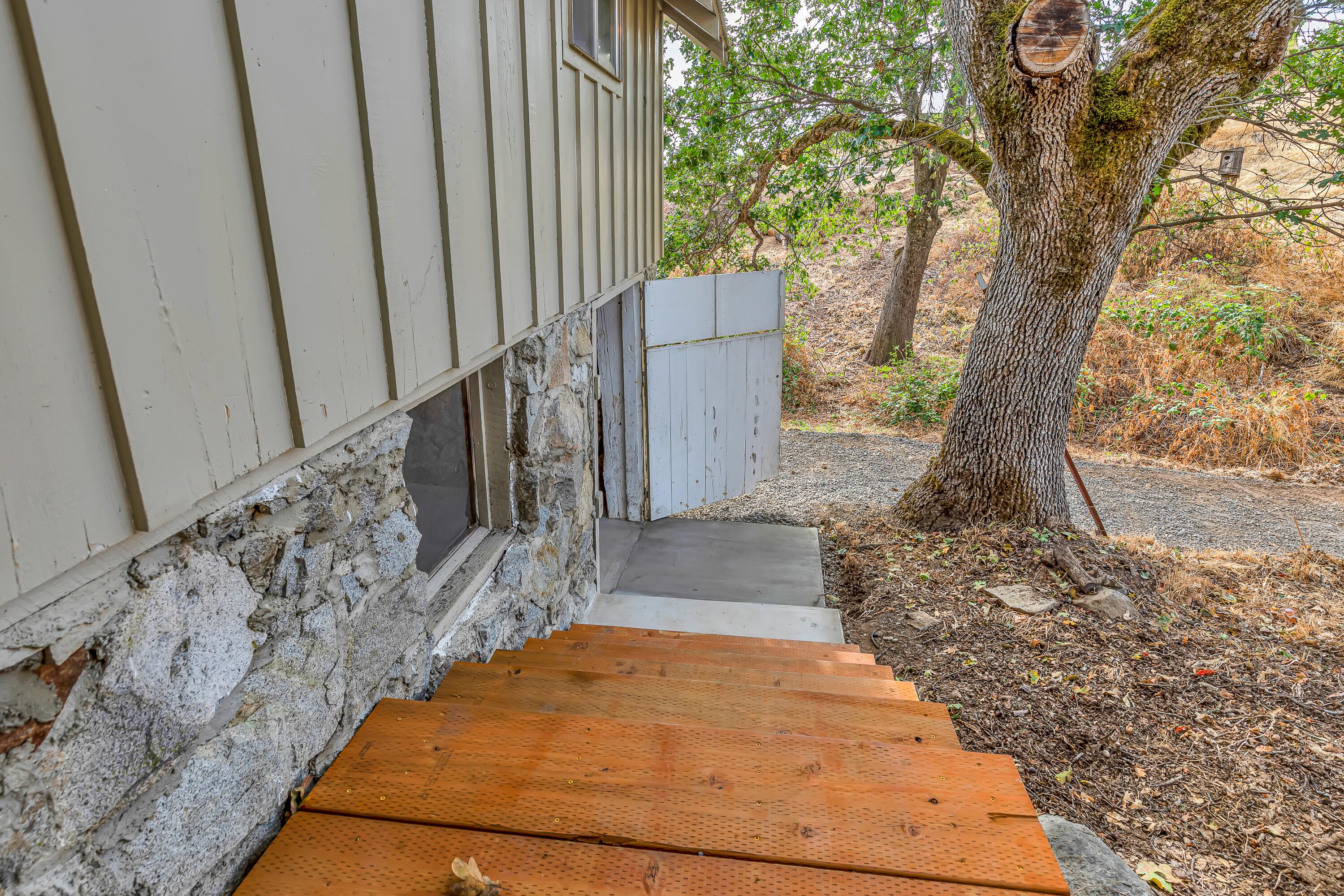 1865 Old Military Road Central Point, OR 97502 - Photo 56 of 77 Steps to Wine Room