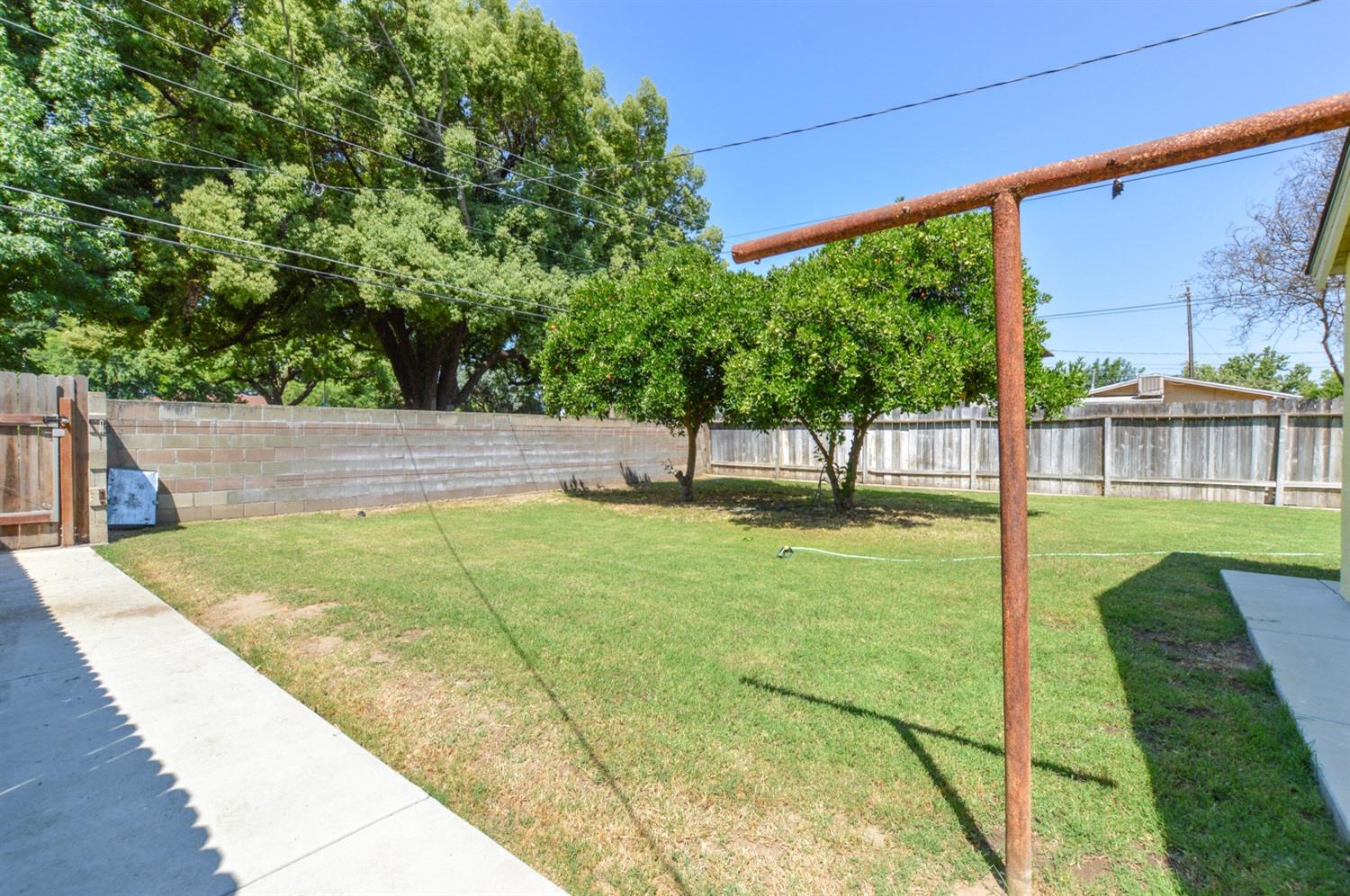 819 F Street Reedley, CA 93654 - Photo 16 of 24