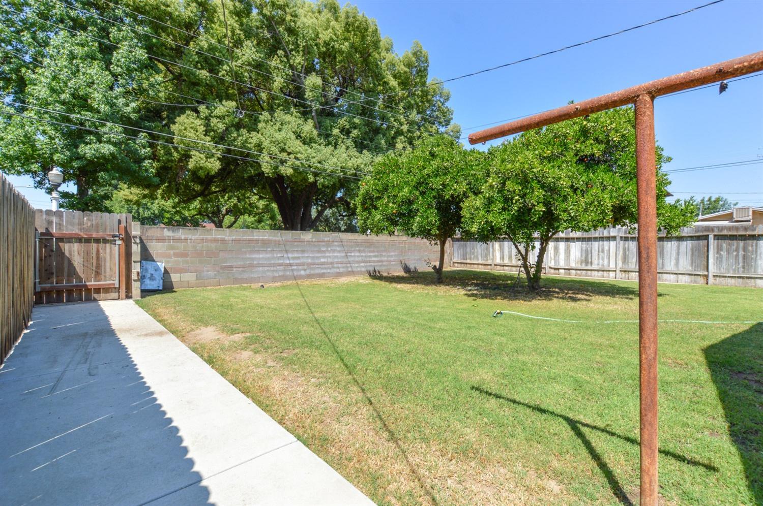 819 F Street Reedley, CA 93654 - Photo 17 of 24
