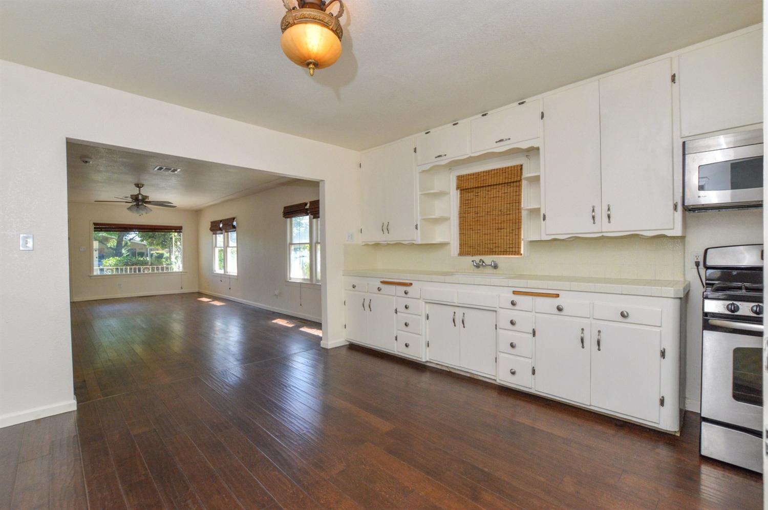 819 F Street Reedley, CA 93654 - Photo 22 of 24