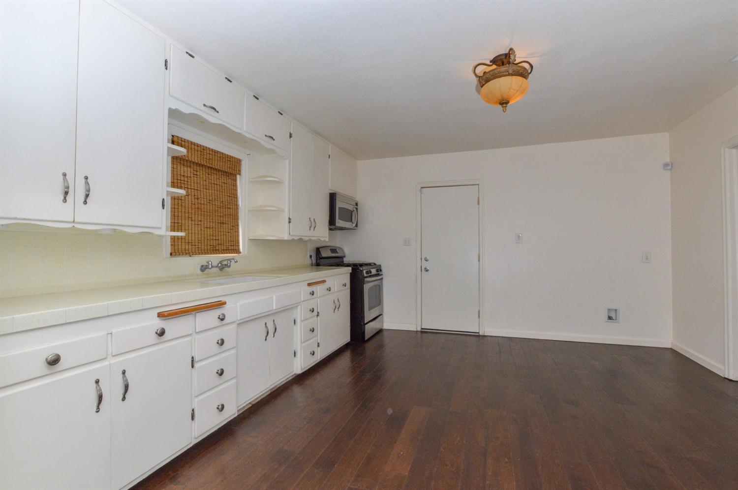 819 F Street Reedley, CA 93654 - Photo 23 of 24