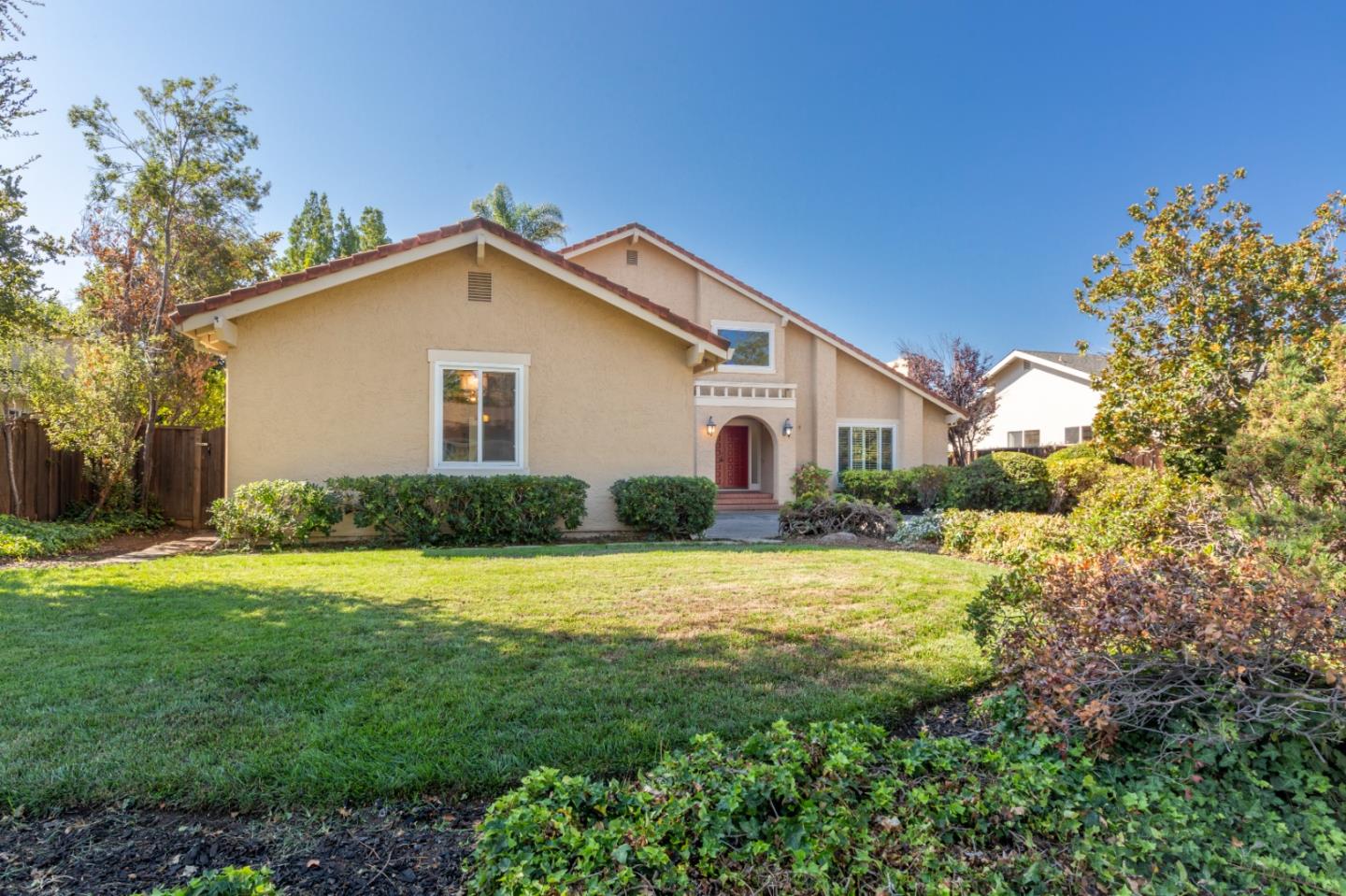 244 Delphi Circle Los Altos, CA 94022 - Photo 3 of 61