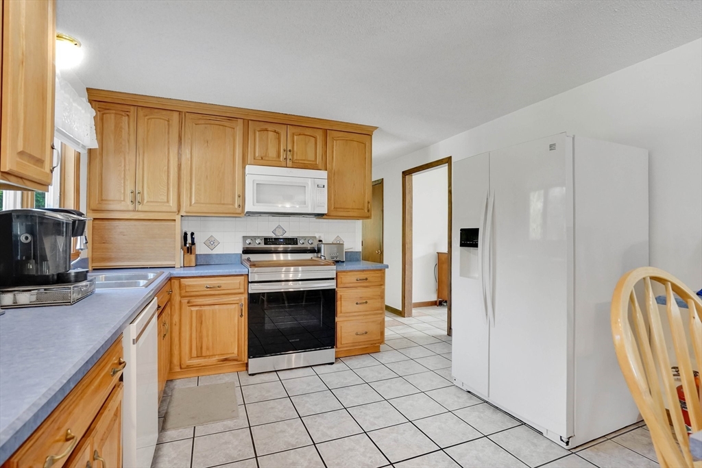 66 Powder Mill Road Southwick, MA 01077 - Photo 6 of 33 Gallery Image 6