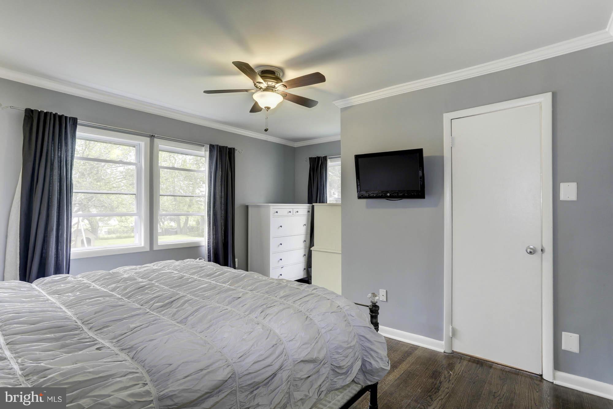 26 Ridge Avenue Edgewater, MD 21037 - Photo 12 of 30 Bedroom (Master)