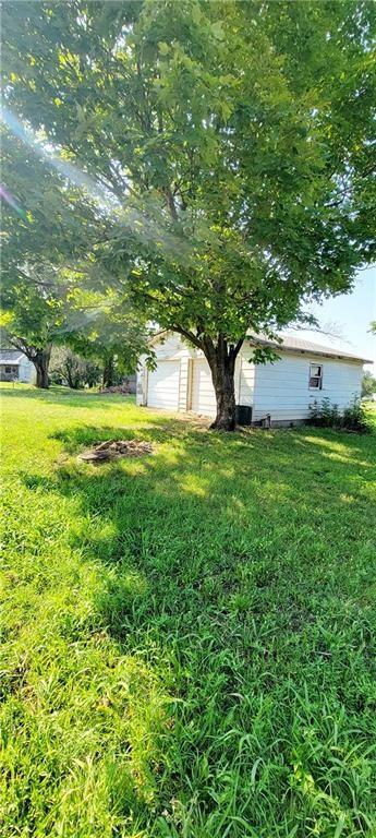 213 South Pine Street Colony, KS 66015 - Photo 5 of 9