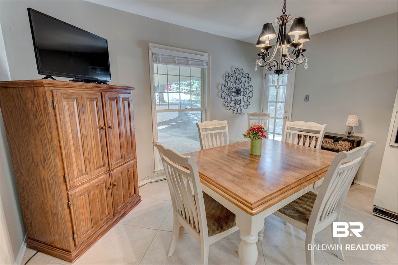 126 Lake Front Drive Daphne, AL 36526 - Photo 9 of 37