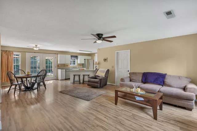 $2,000 | 405 Whispering Lane, Seneca, SC 29672