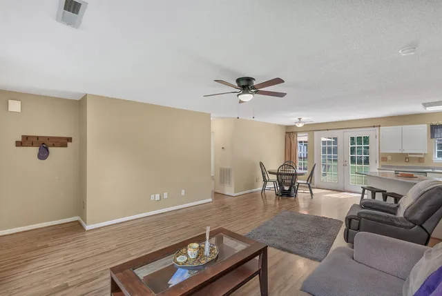 $2,000 | 405 Whispering Lane, Seneca, SC 29672