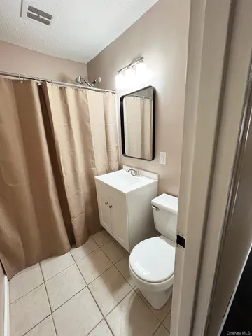 $1,595 | 1403 Barclay Manor, Unit 14C, Newburgh, NY 12550