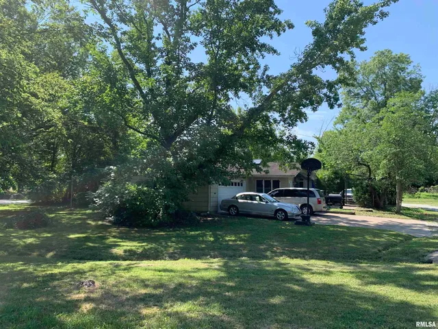 $165,000 | 5281-5287 Country Club Road, Unit 2, Murphysboro, IL 62966