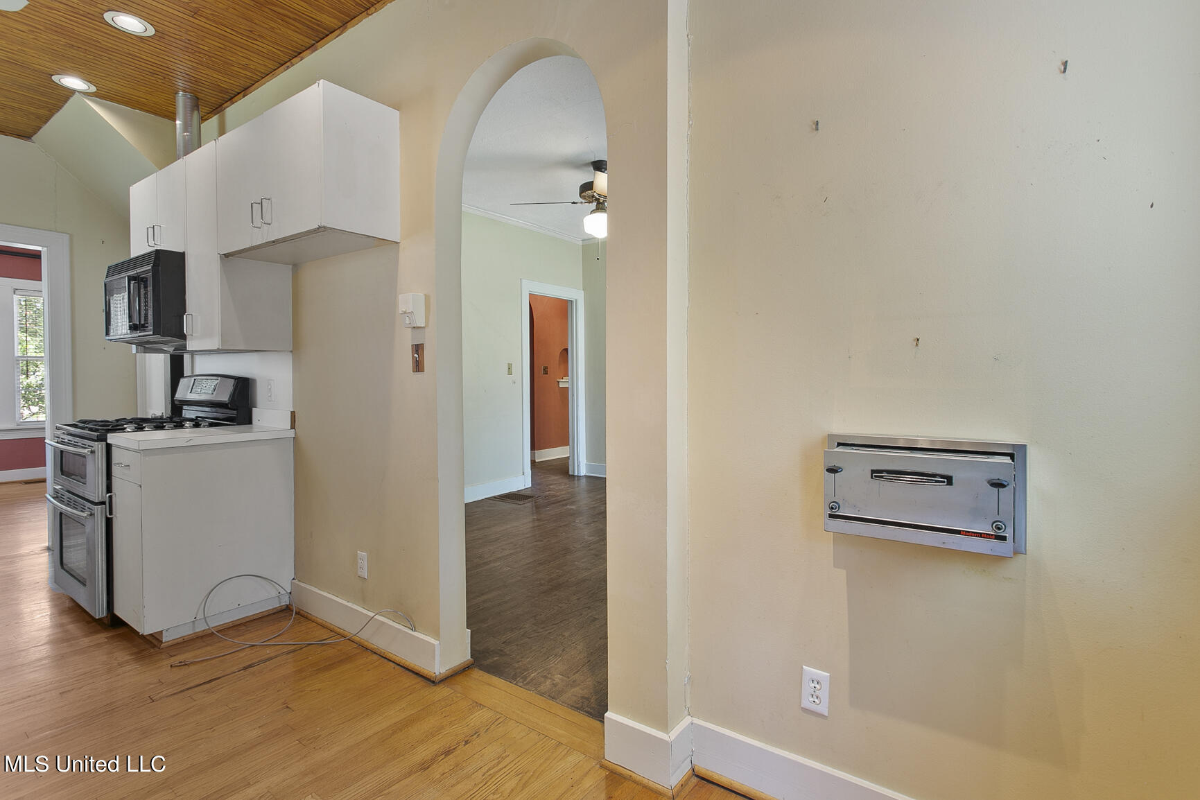1521 Riverside Drive Jackson, MS 39202 - Photo 17 of 35 1521 Riverside final-17