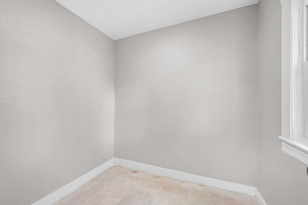 12-14 Carver Street Springfield, MA 01108 - Photo 26 of 42