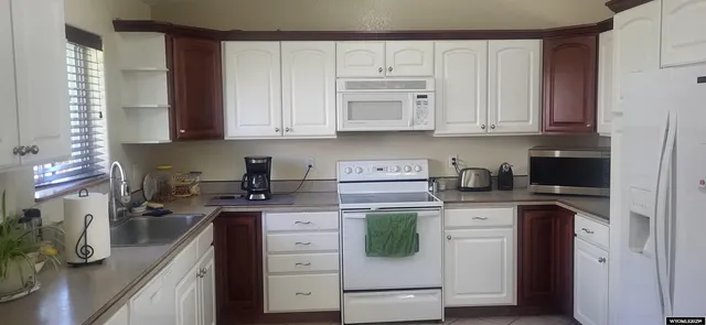 $315,000 | 1303 Fawn Lane, Rawlins, WY 82301