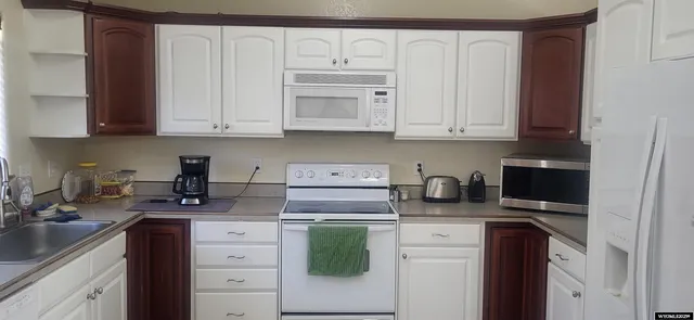 $315,000 | 1303 Fawn Lane, Rawlins, WY 82301