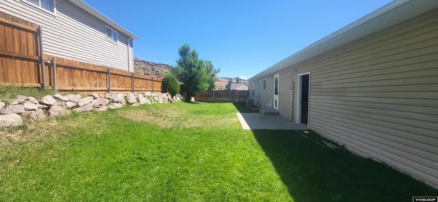 $315,000 | 1303 Fawn Lane, Rawlins, WY 82301
