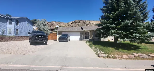 $315,000 | 1303 Fawn Lane, Rawlins, WY 82301