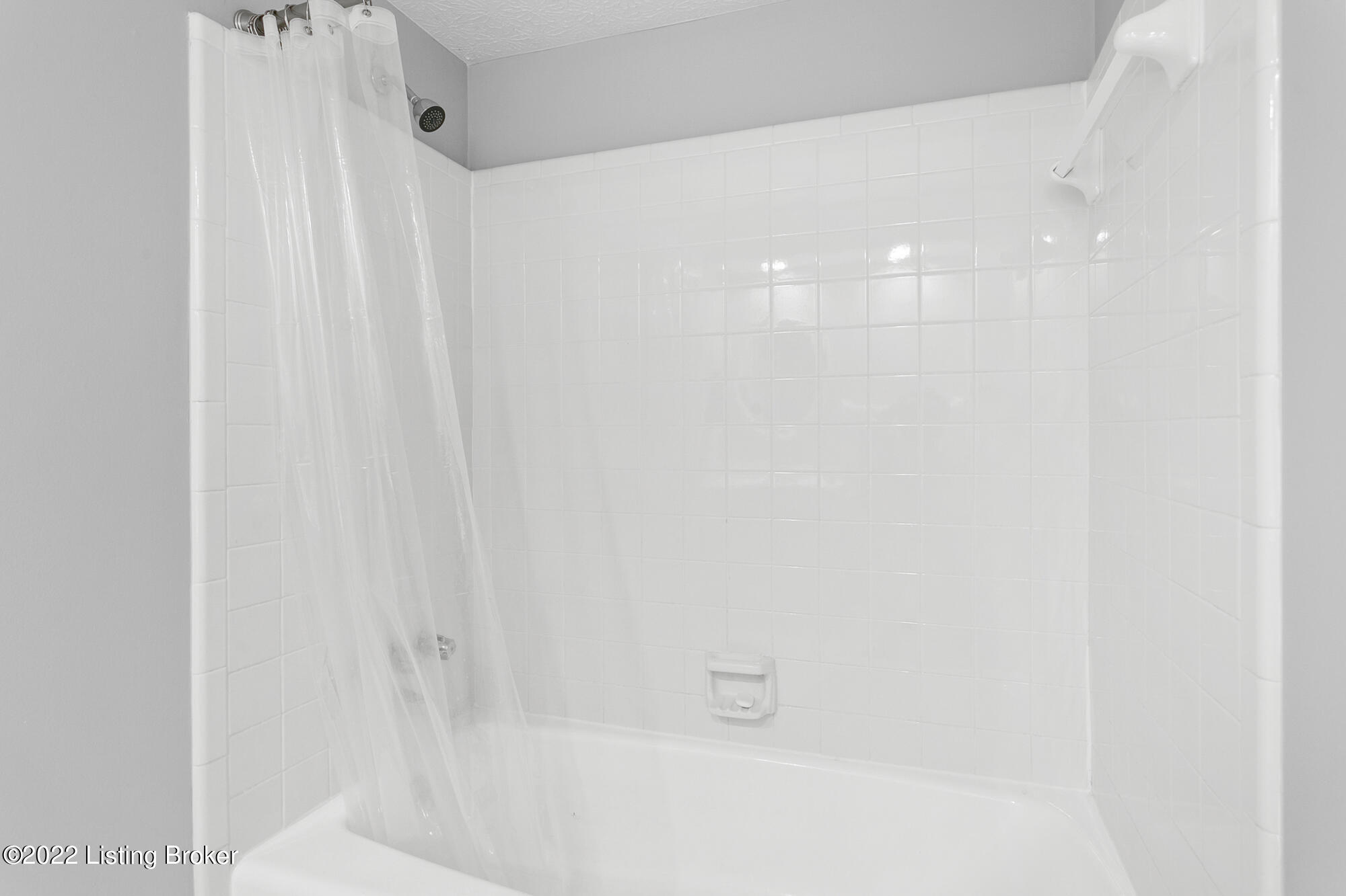 5300 Pueblo Road Louisville, KY 40207 - Photo 42 of 59 5300 Pueblo Rd-56