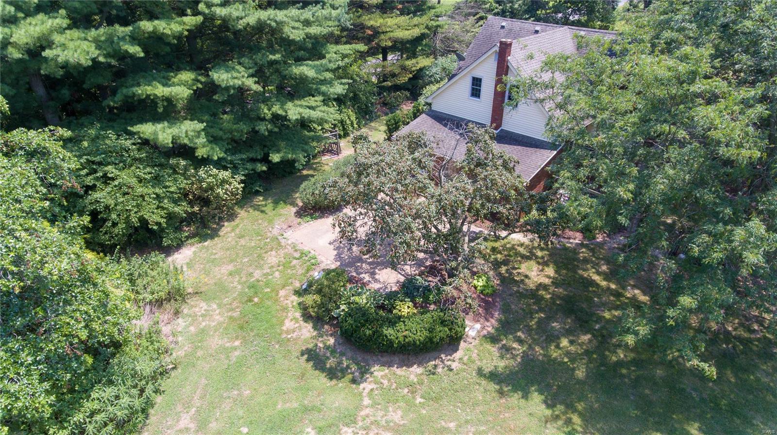 800 Ruedin Lane Godfrey, IL 62035 - Photo 42 of 46