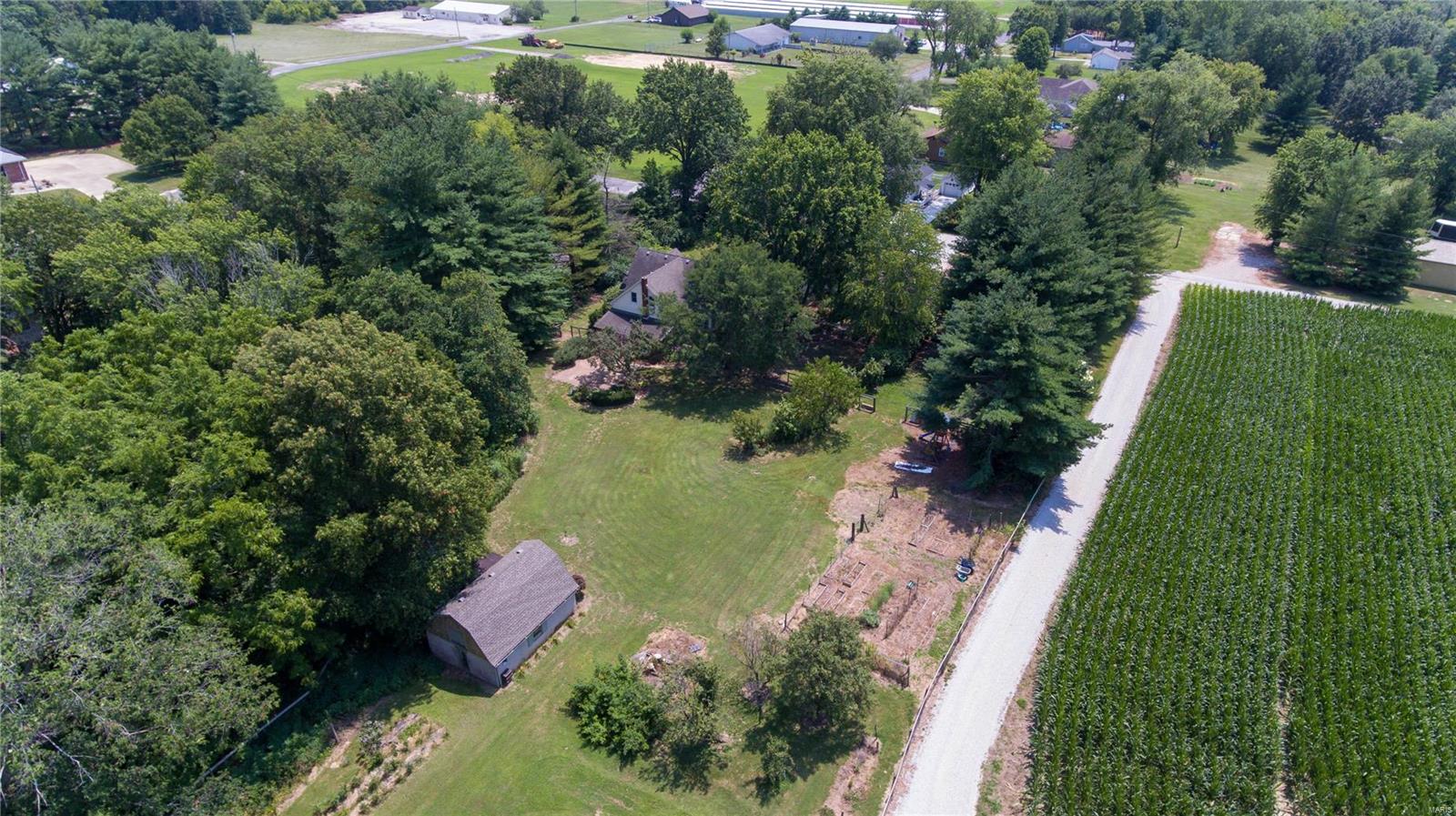 800 Ruedin Lane Godfrey, IL 62035 - Photo 43 of 46
