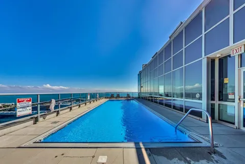 $680,000 | 1629 South Prairie Avenue, Unit 2605, Chicago, IL 60616