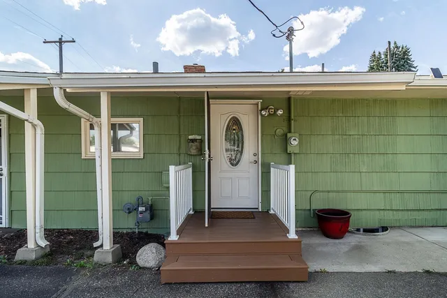 $450,000 | 112 North Bowdish Road, Spokane Valley, WA 99206