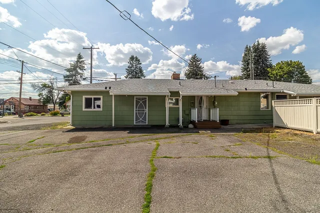 $450,000 | 112 North Bowdish Road, Spokane Valley, WA 99206