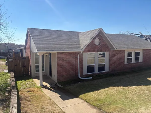 $1,700 | 6019 Dooley Drive, The Colony, TX 75056