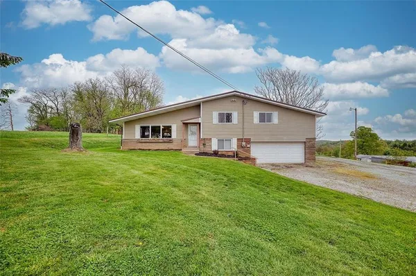 $359,000 | 4218 Henderson Road, Hickory, PA 15340