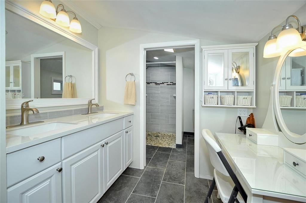 4218 Henderson Road Hickory, PA 15340 - Photo 16 of 31