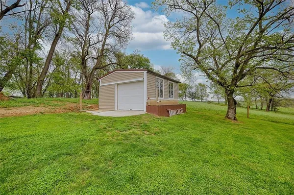$359,000 | 4218 Henderson Road, Hickory, PA 15340
