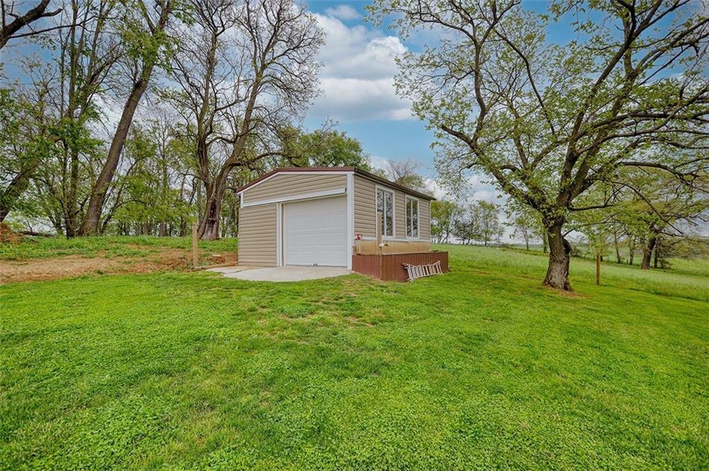 4218 Henderson Road Hickory, PA 15340 - Photo 27 of 31