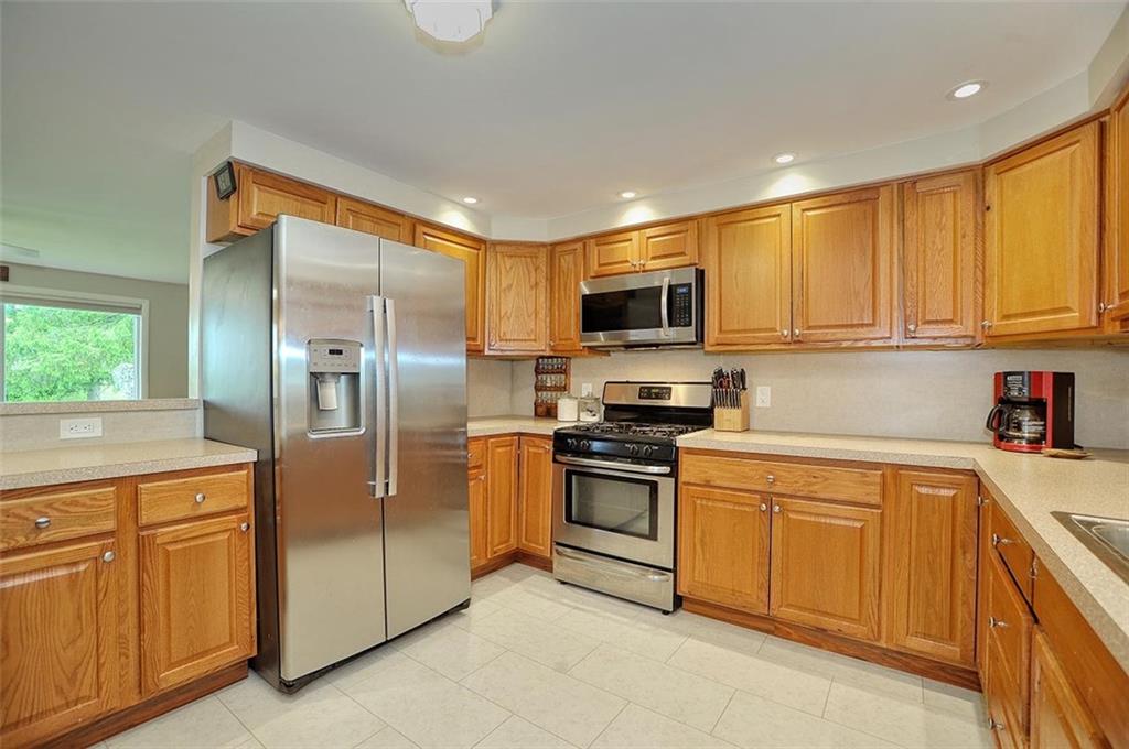 4218 Henderson Road Hickory, PA 15340 - Photo 10 of 31