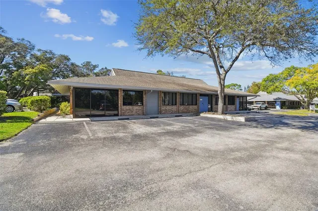 $6,000 | 701 Enterprise Road East, Unit 100, Safety Harbor, FL 34695