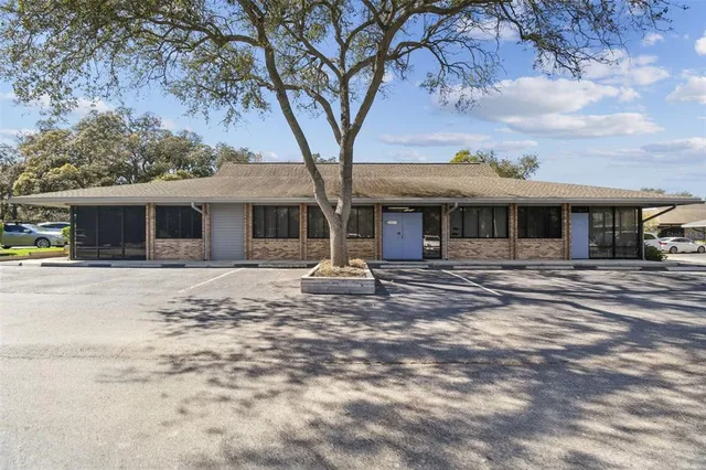 $6,000 | 701 Enterprise Road East, Unit 100, Safety Harbor, FL 34695