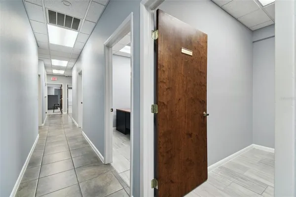 $6,000 | 701 Enterprise Road East, Unit 100, Safety Harbor, FL 34695