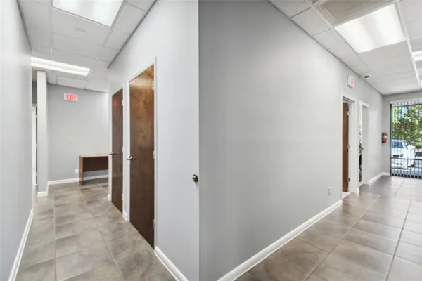 $6,000 | 701 Enterprise Road East, Unit 100, Safety Harbor, FL 34695