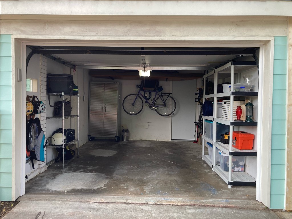 4607 Kitty Avenue Austin, TX 78721 - Photo 31 of 33 a view of a storage & utility room