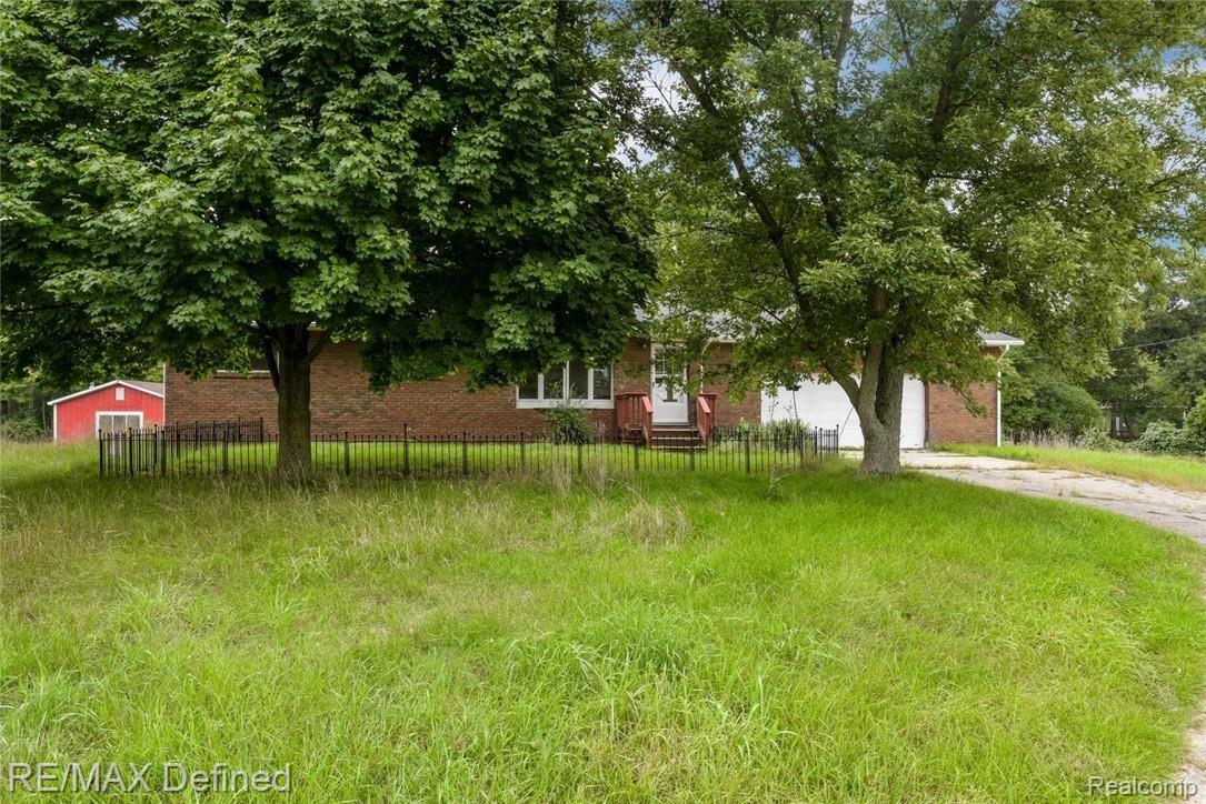 3515 Perry Lake Road Ortonville, MI 48462 - Photo 9 of 26 3515 Perry Lake Rd Brandon-large-023-25-3515 Perry Lake Rd-1499x1000-72dpi.jpg