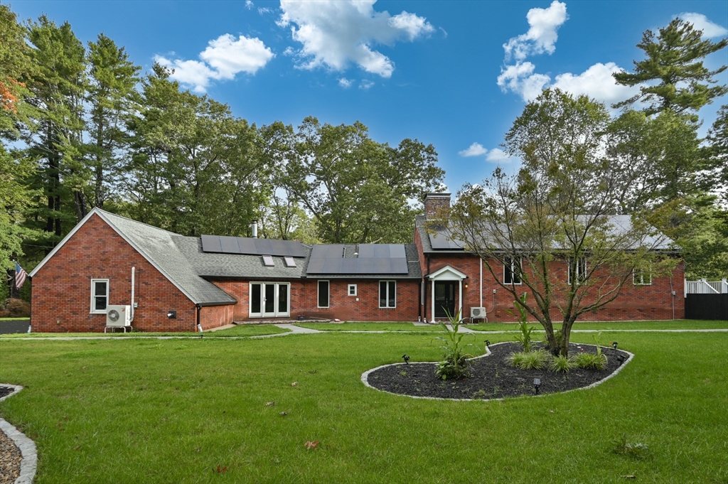 105 Georgetown Road Boxford, MA 01921 - Photo 1 of 42