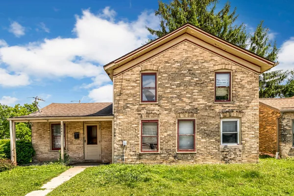 $189,900 | 1641 Barton Avenue, West Bend, WI 53090