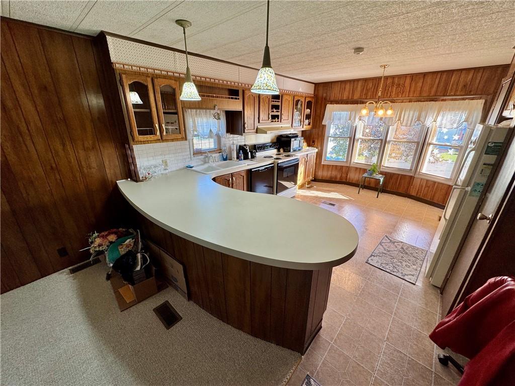 607 Lark Lane Apollo, PA 15613 - Photo 4 of 33 Gallery Image 4
